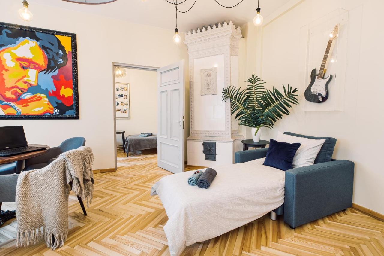 Elvis Apartment/11 Beds/6 Bedrooms/Riga Old Town Exterior photo